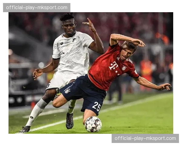 从悉尼到慕尼黑：斯图加特澳大利亚小将上演德甲首秀，家乡酒吧组织凌晨观赛